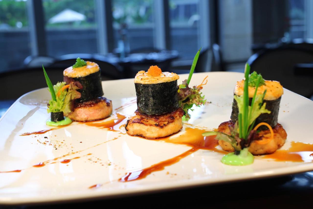 Hotel The Grove By Grand Aston Jakarta