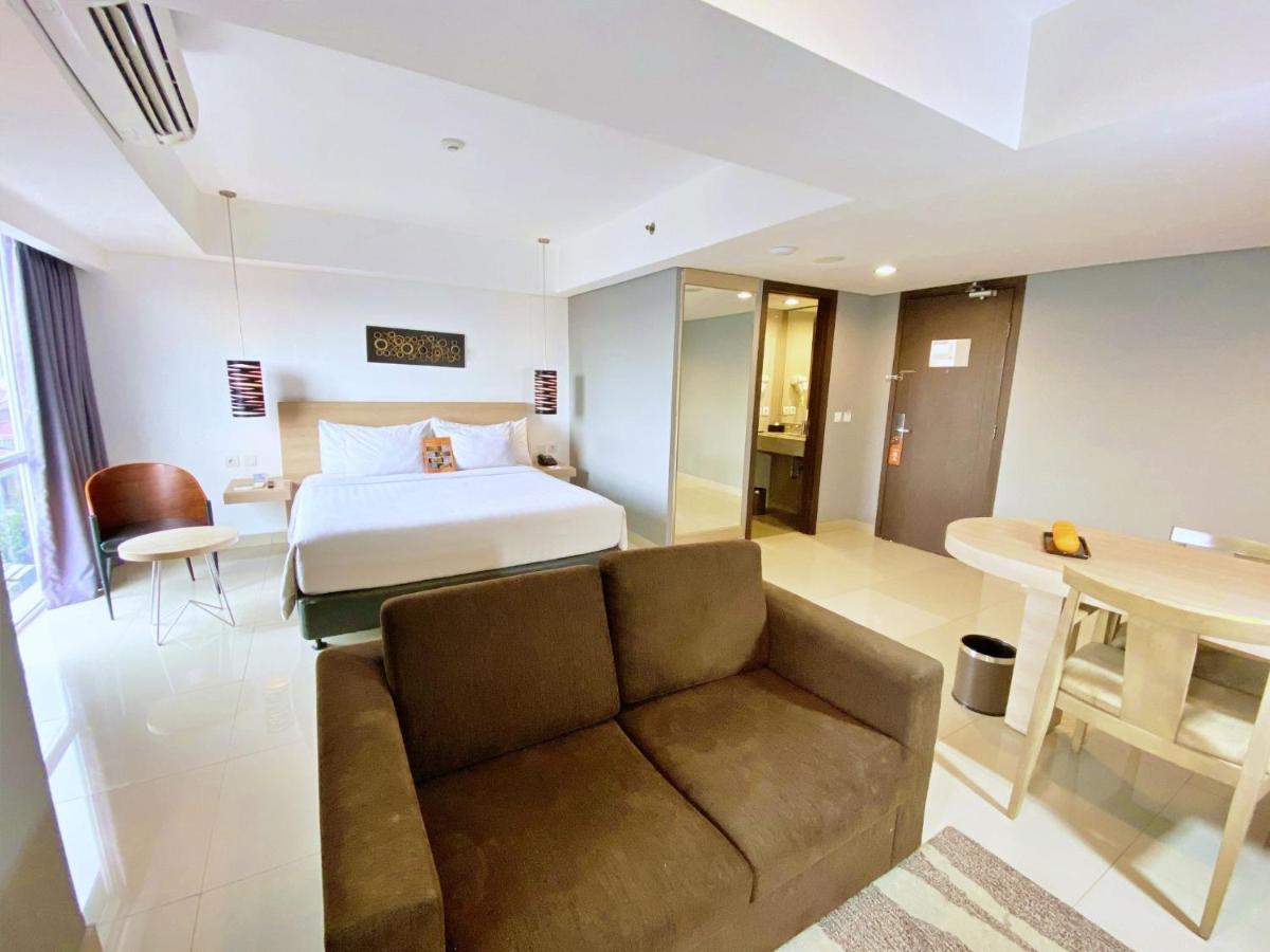 Hotel Harper Mt Haryono By Aston Jakarta