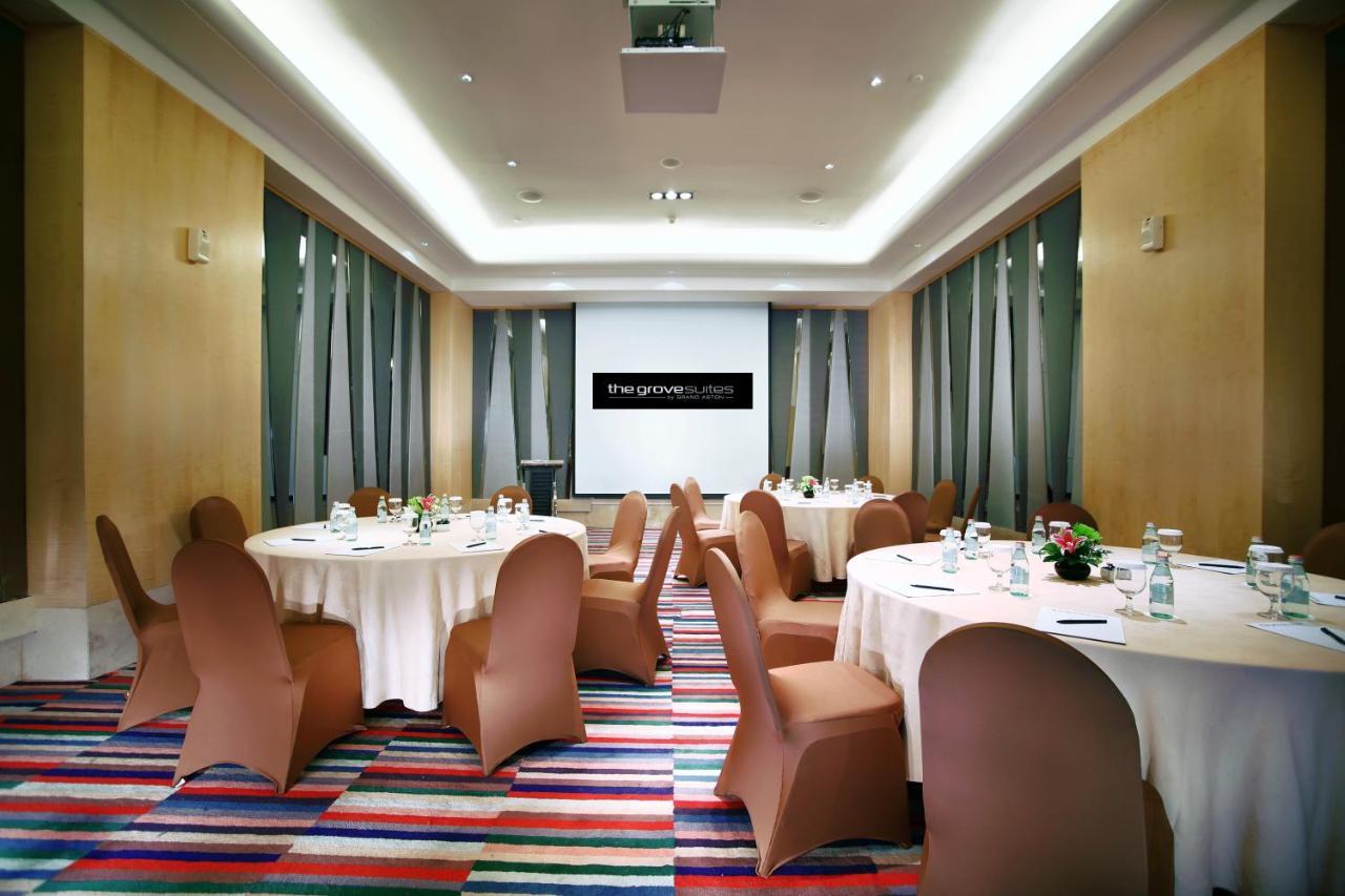 The Grove By Grand Aston 5*