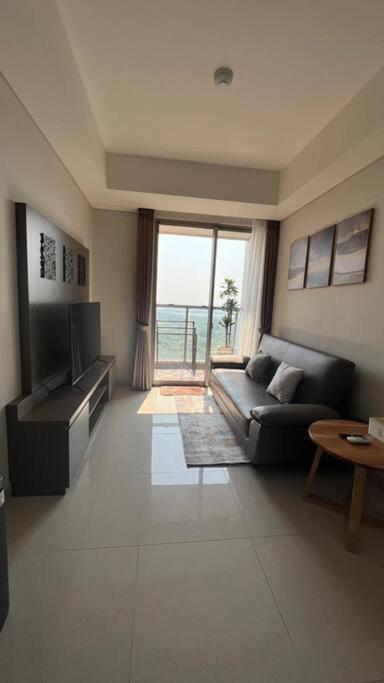 Gold Coast Pik Sea View 2 Br * Jakarta