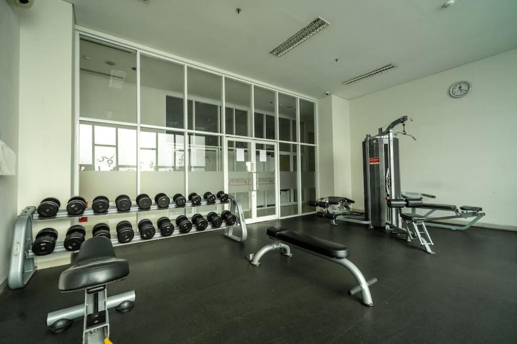 Apartment Warm And Comfy In Jakarta, Scbd Jakarta