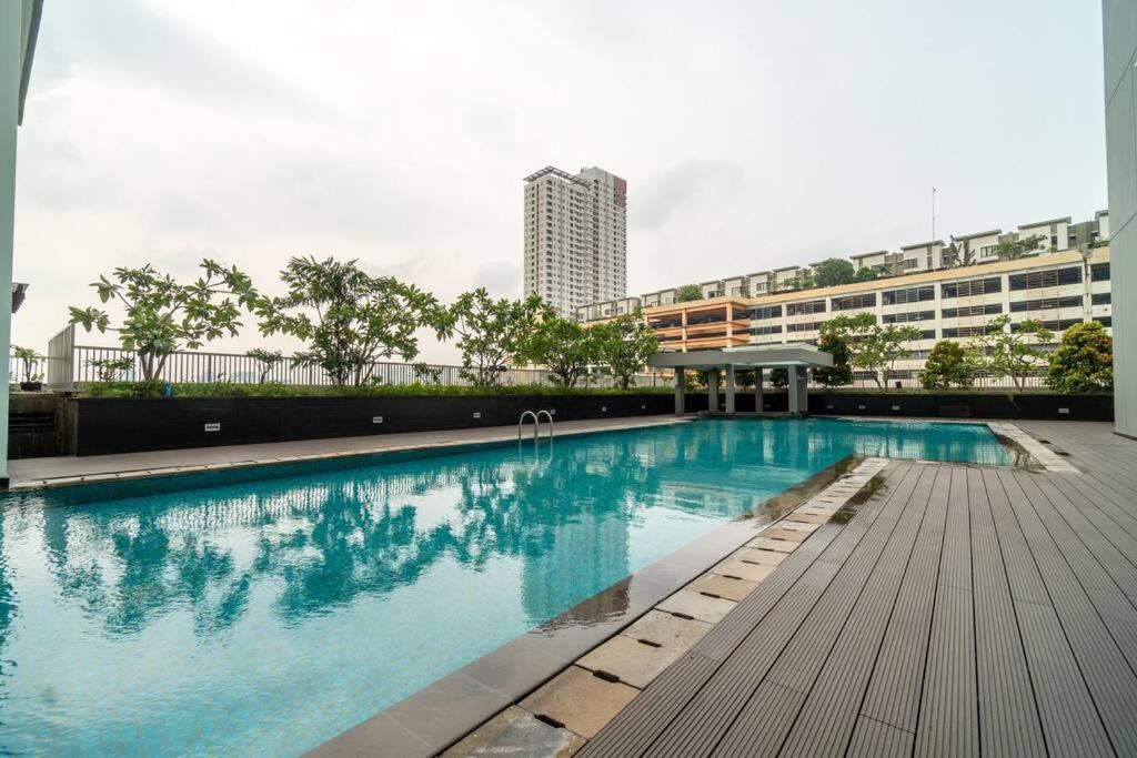 Warm And Comfy In Jakarta, Scbd * Jakarta