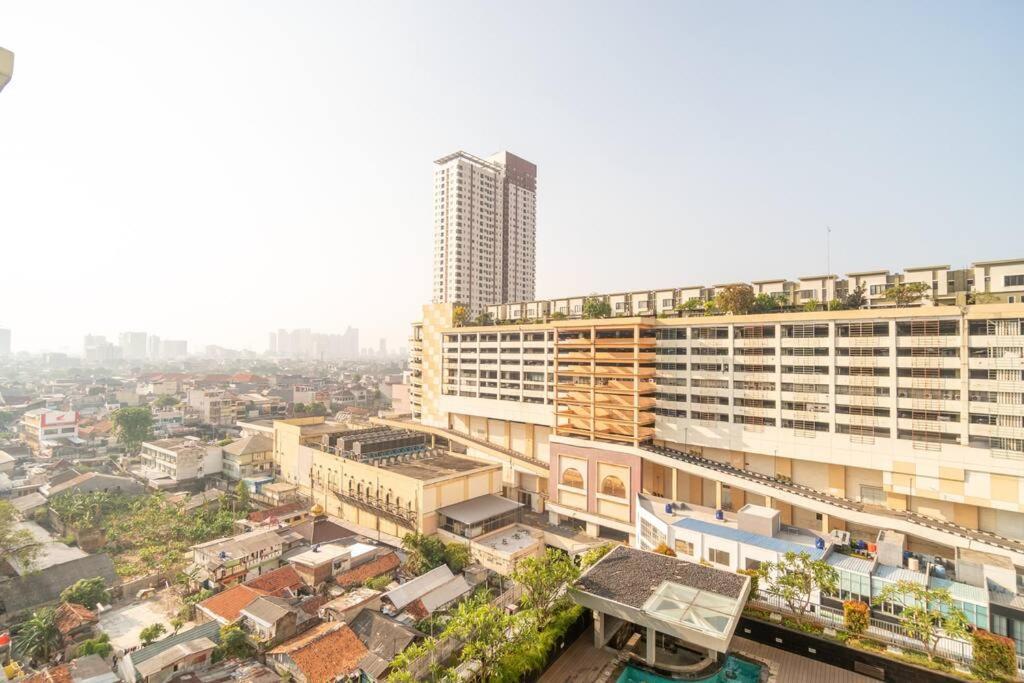 Bright & Stylish In Jakarta, Scbd Apartment