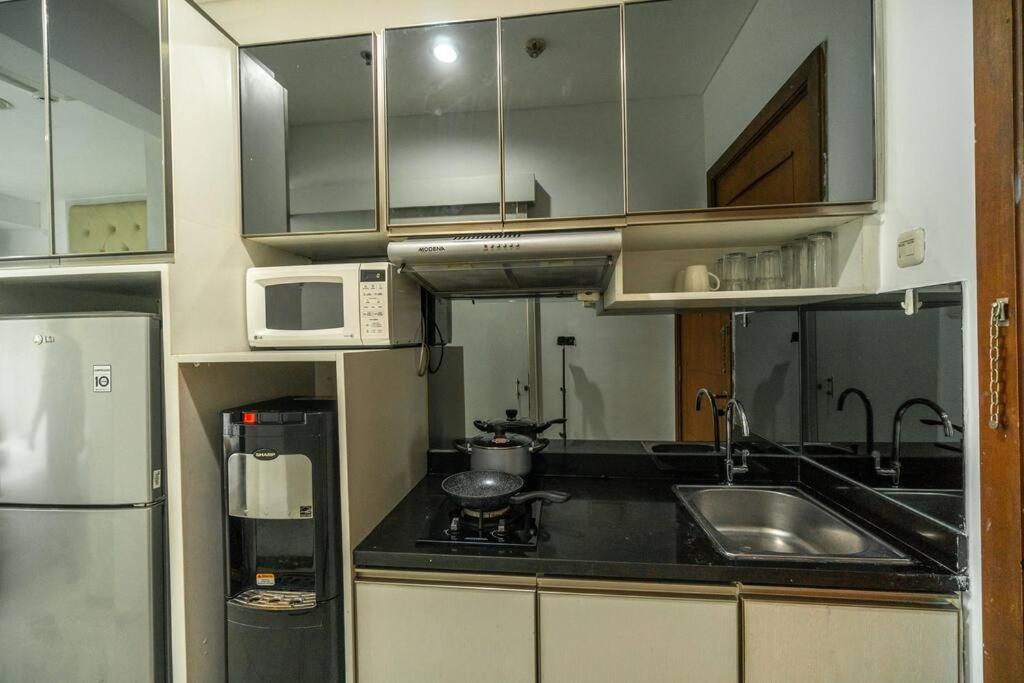 Warm And Comfy In Jakarta, Scbd Apartment Jakarta