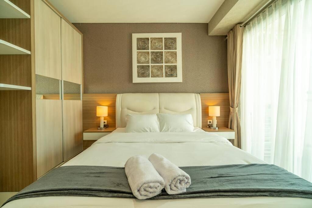 Apartment Bright & Stylish In Jakarta, Scbd Jakarta