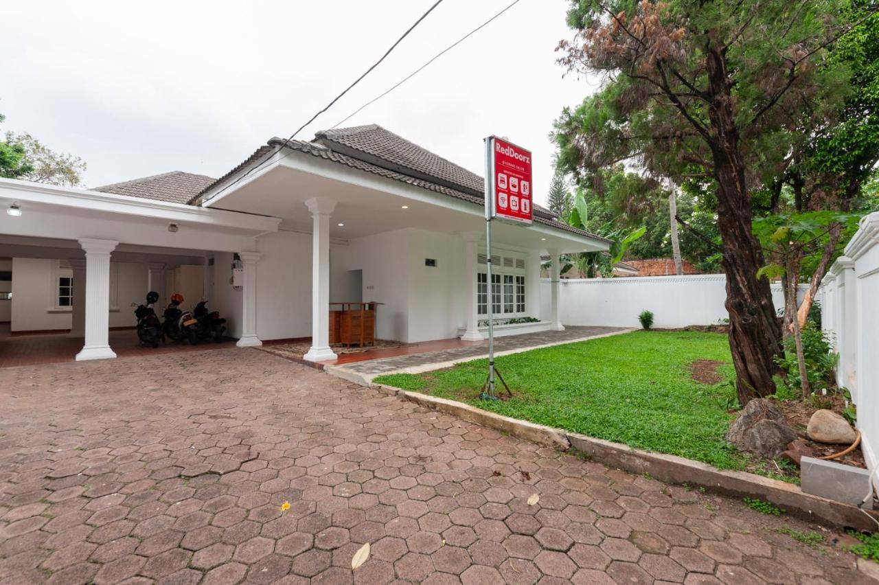 Khách sạn Reddoorz @ Kemang Dalam Jakarta
