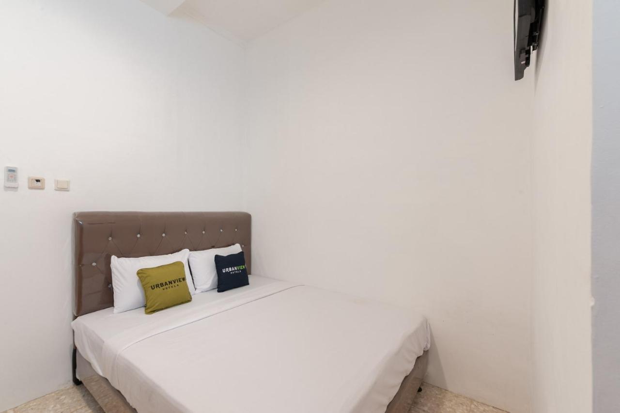Urbanview De Breeze Kemang By Reddoorz Jakarta