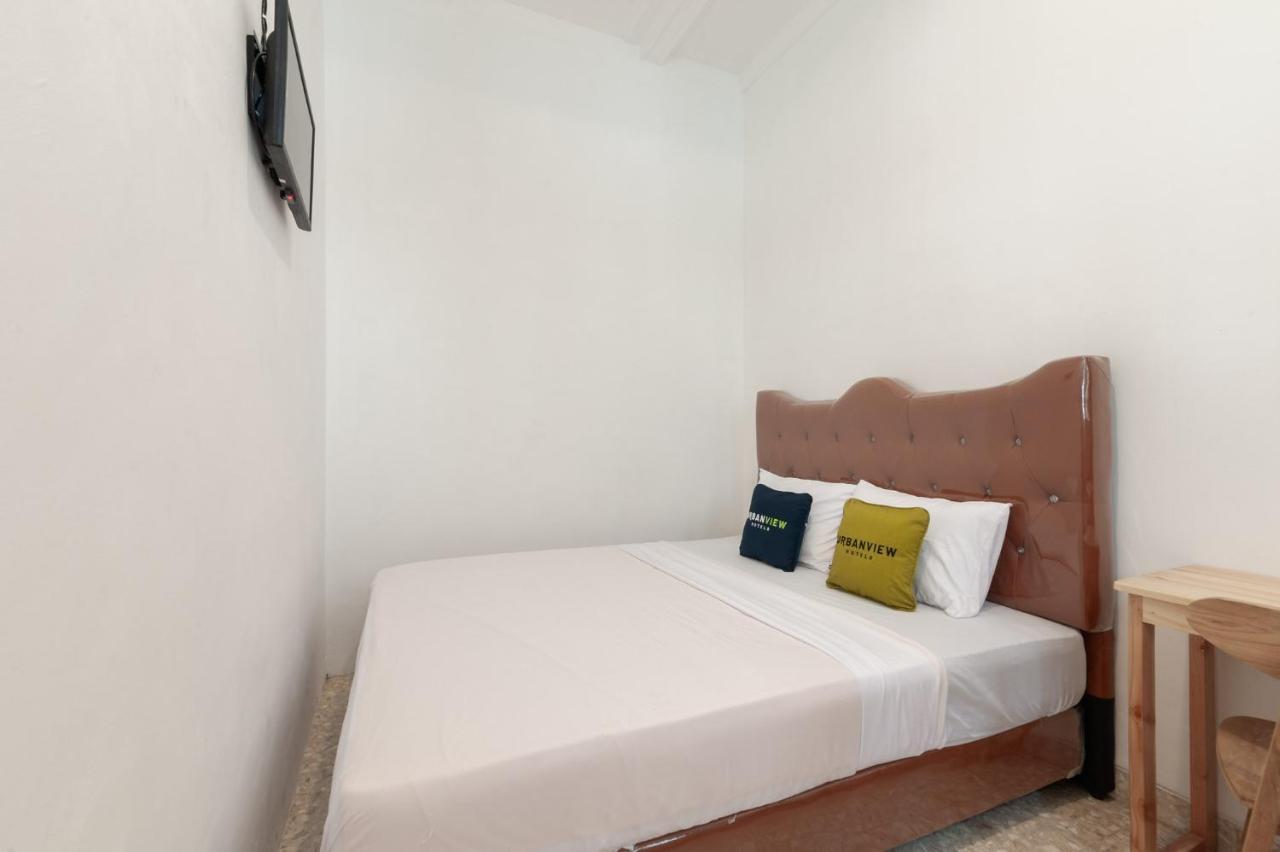 Urbanview De Breeze Kemang By Reddoorz 3* Jakarta