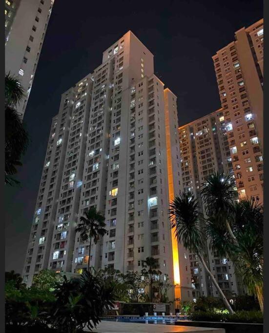 2 Bedroom Next To Mall Park & Neo Soho Apartment *