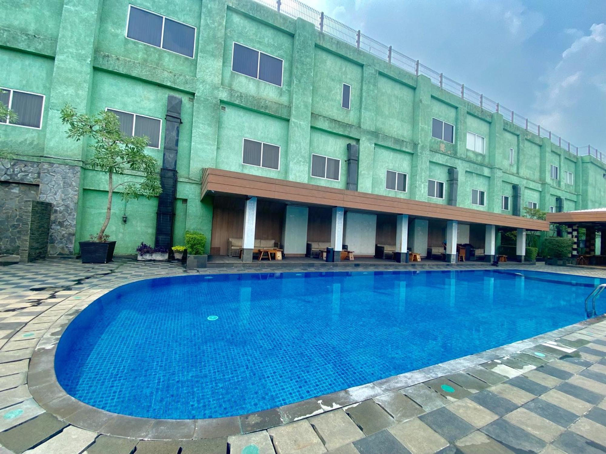 Whiz Prime Kelapa Gading 3* Jakarta