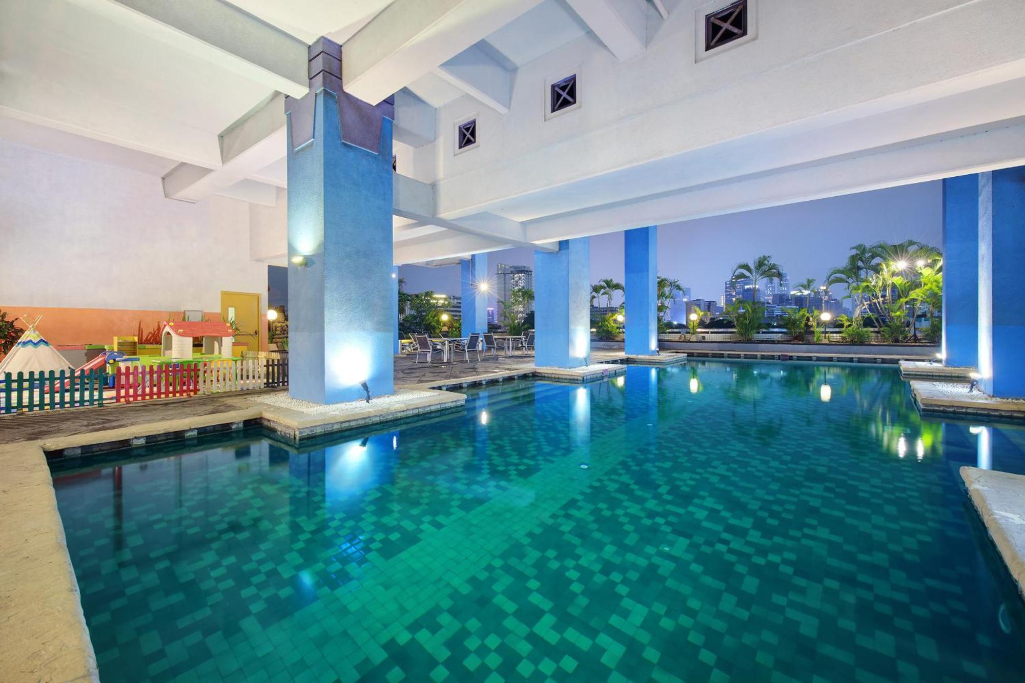 Lumire & Convention Centre Hotel 4*