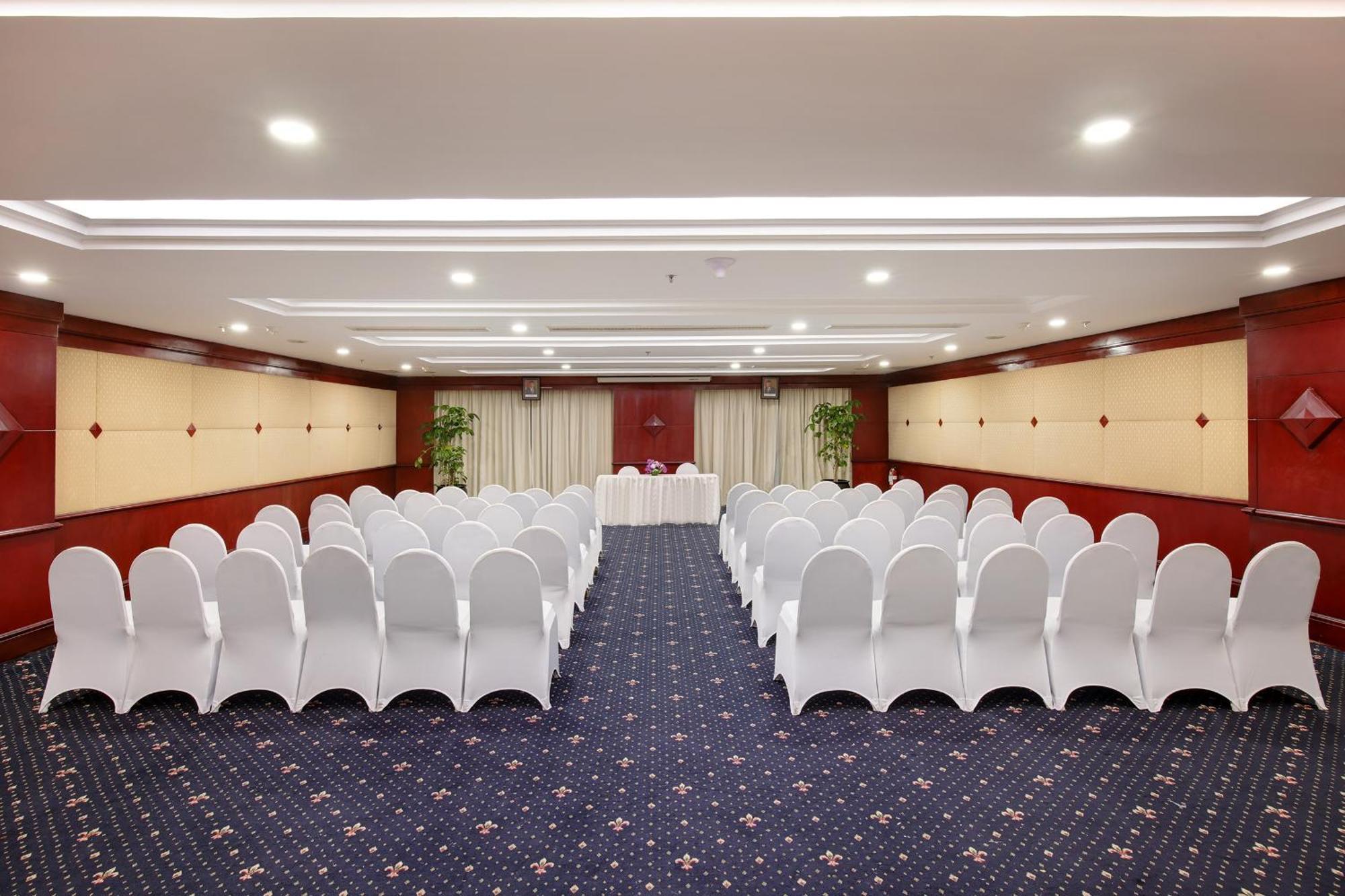 Lumire & Convention Centre Hotel