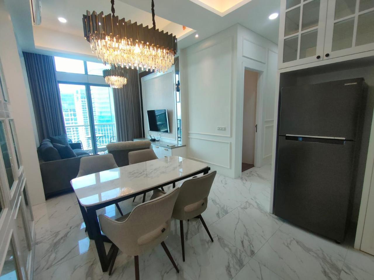 Apartamento Super Penthouse Stmoritz Apartment, Lippomall Puri Indah