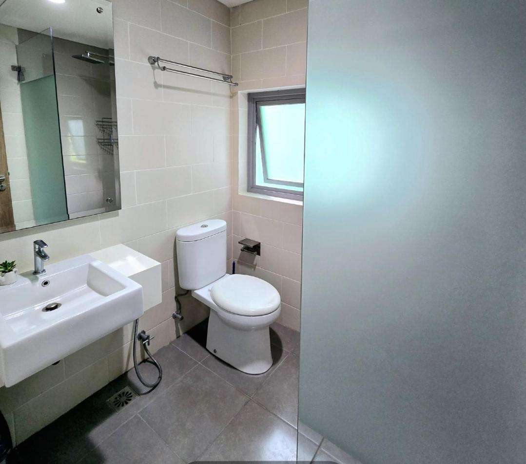 Apartemen 2 Kmr Biru Pejaten Park D Swim Pool, Bathub
