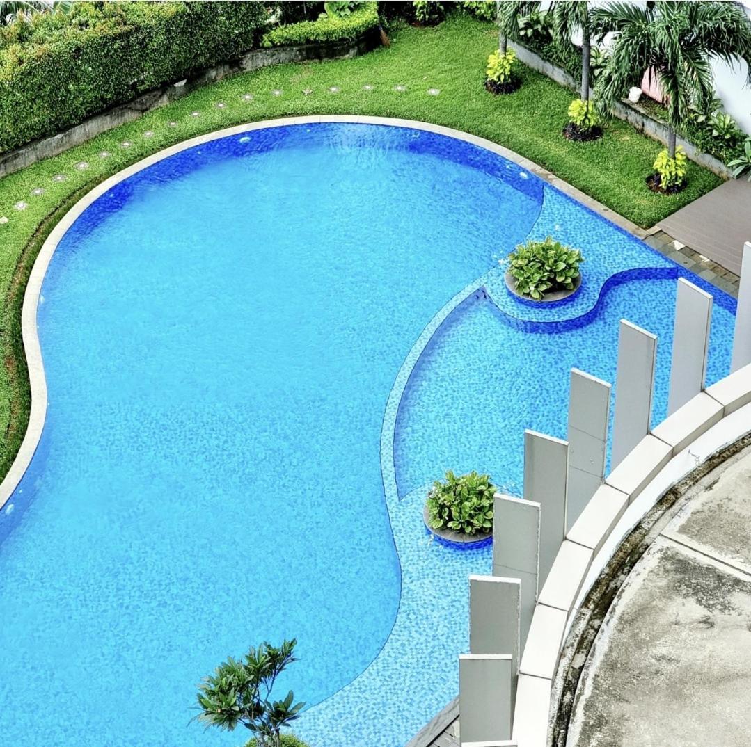 Apartemen 2 Kmr Biru Pejaten Park D Swim Pool, Bathub