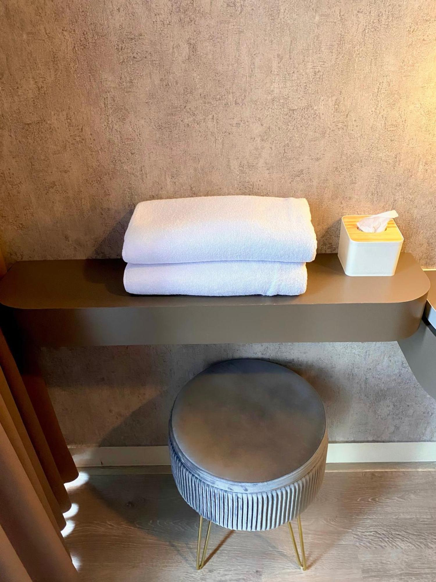 Apartment Sezna Indonesia *