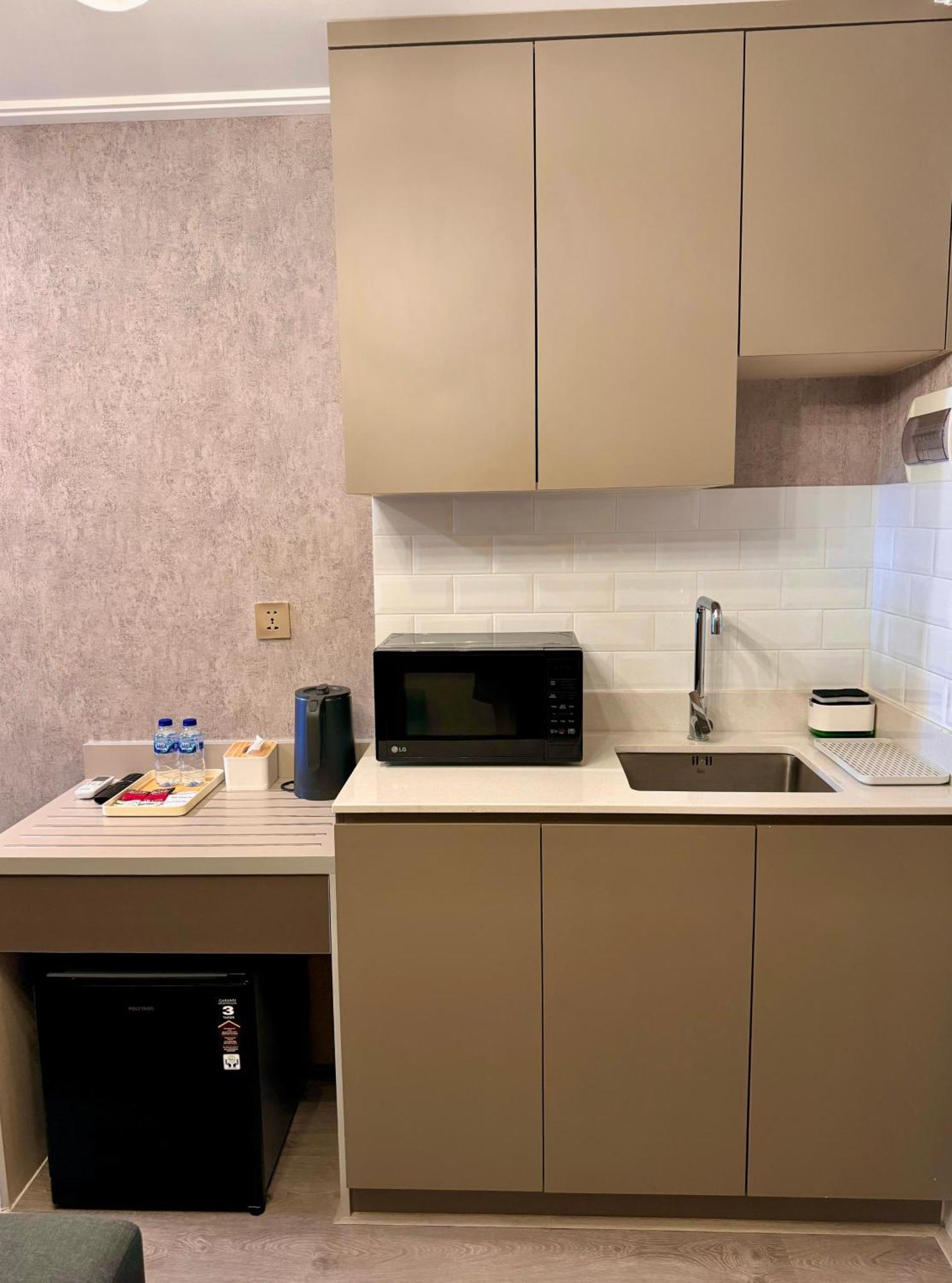 Apartment Sezna Indonesia *