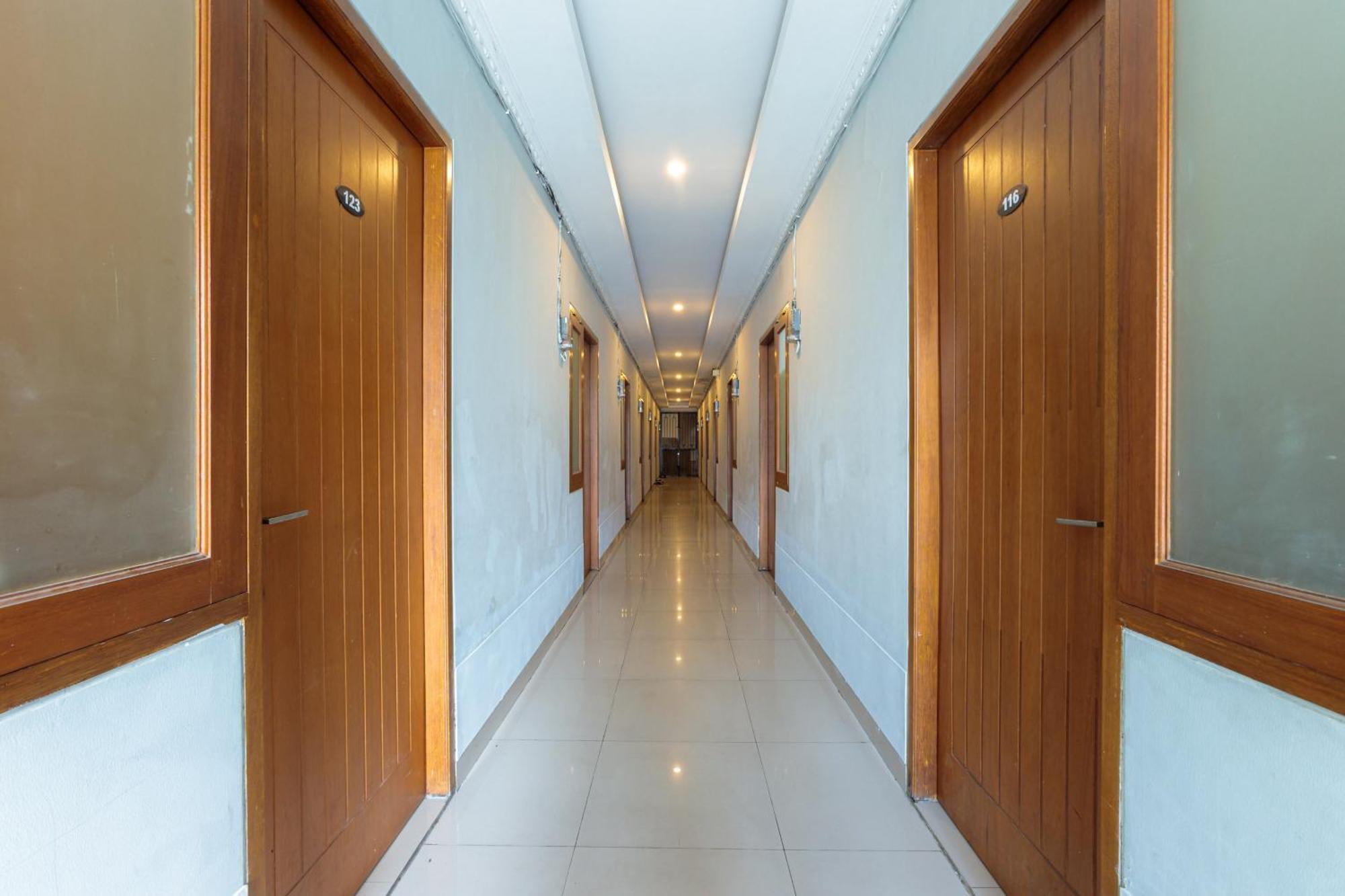 Dpaseban Mitra Reddoorz Hotel 2*