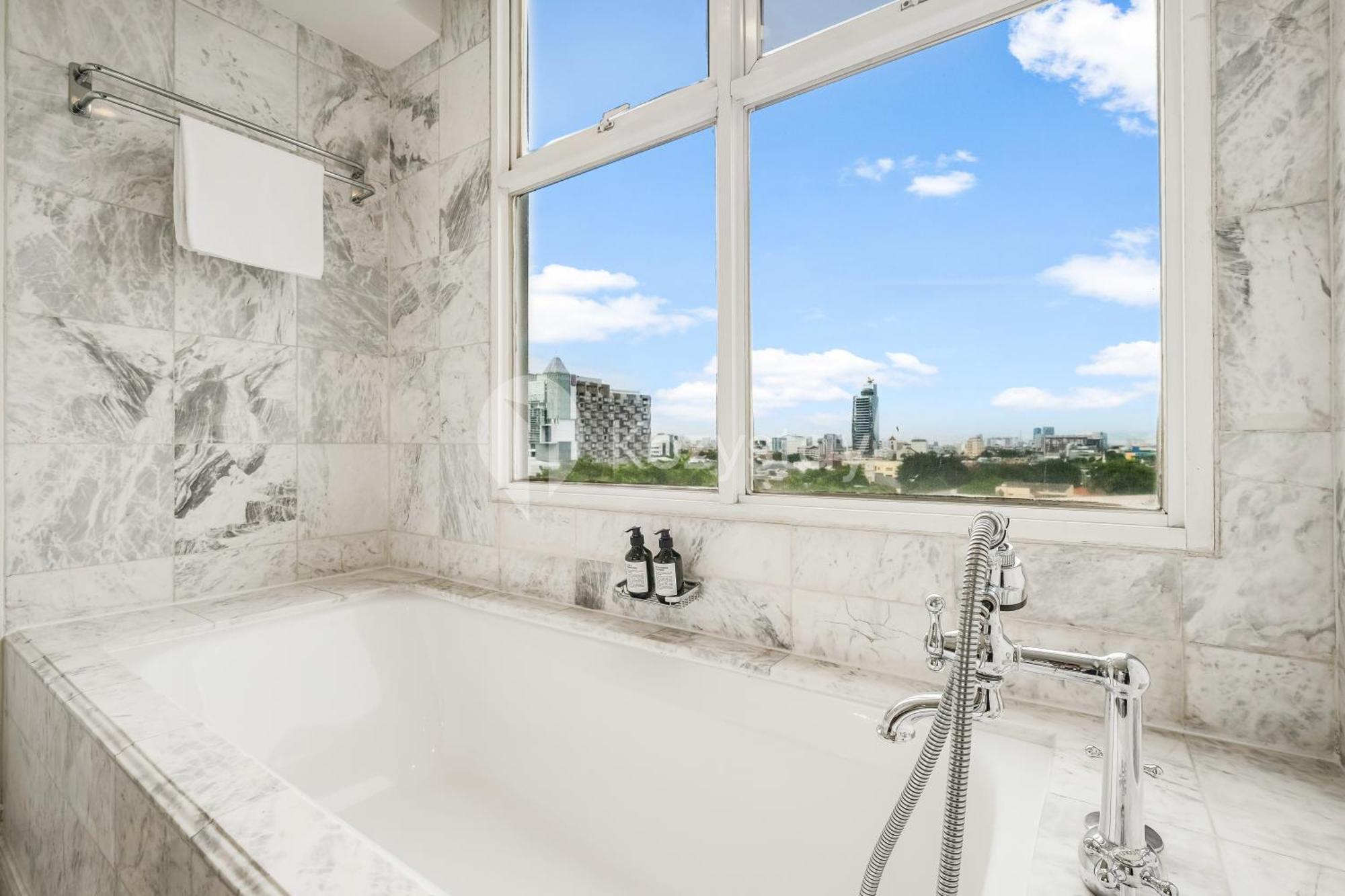 Sovrana By Kozystay - Menteng Appartement Jakarta
