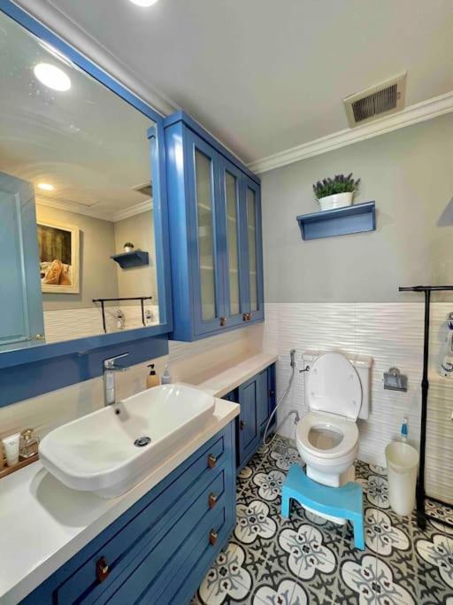 Swsb — 3br In Centre Apartment