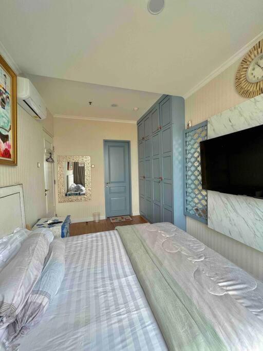 Swsb — 3br In Centre Apartment
