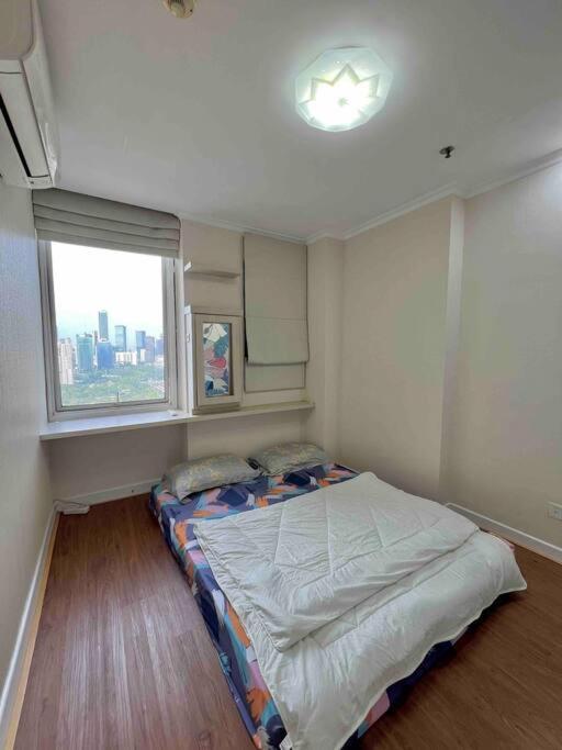 Swsb — 3br In Centre *
