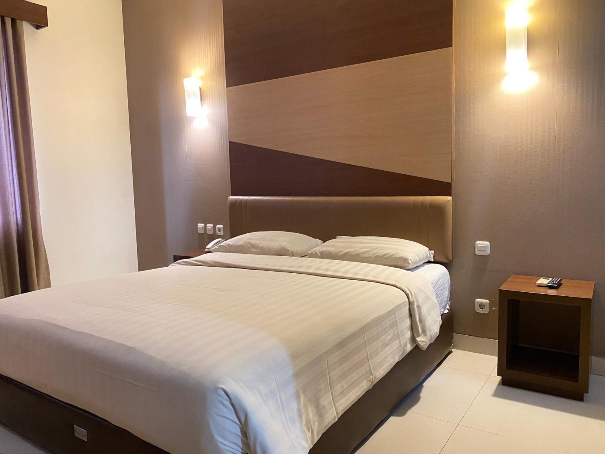 Hotel Lynt Jakarta
