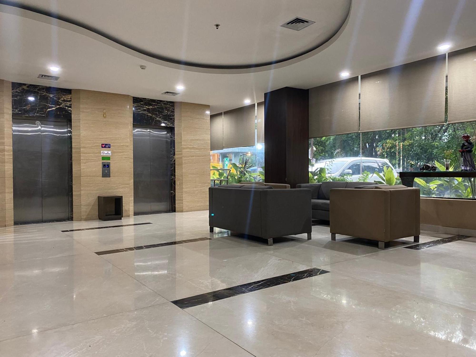 Lynt Hotel Jakarta
