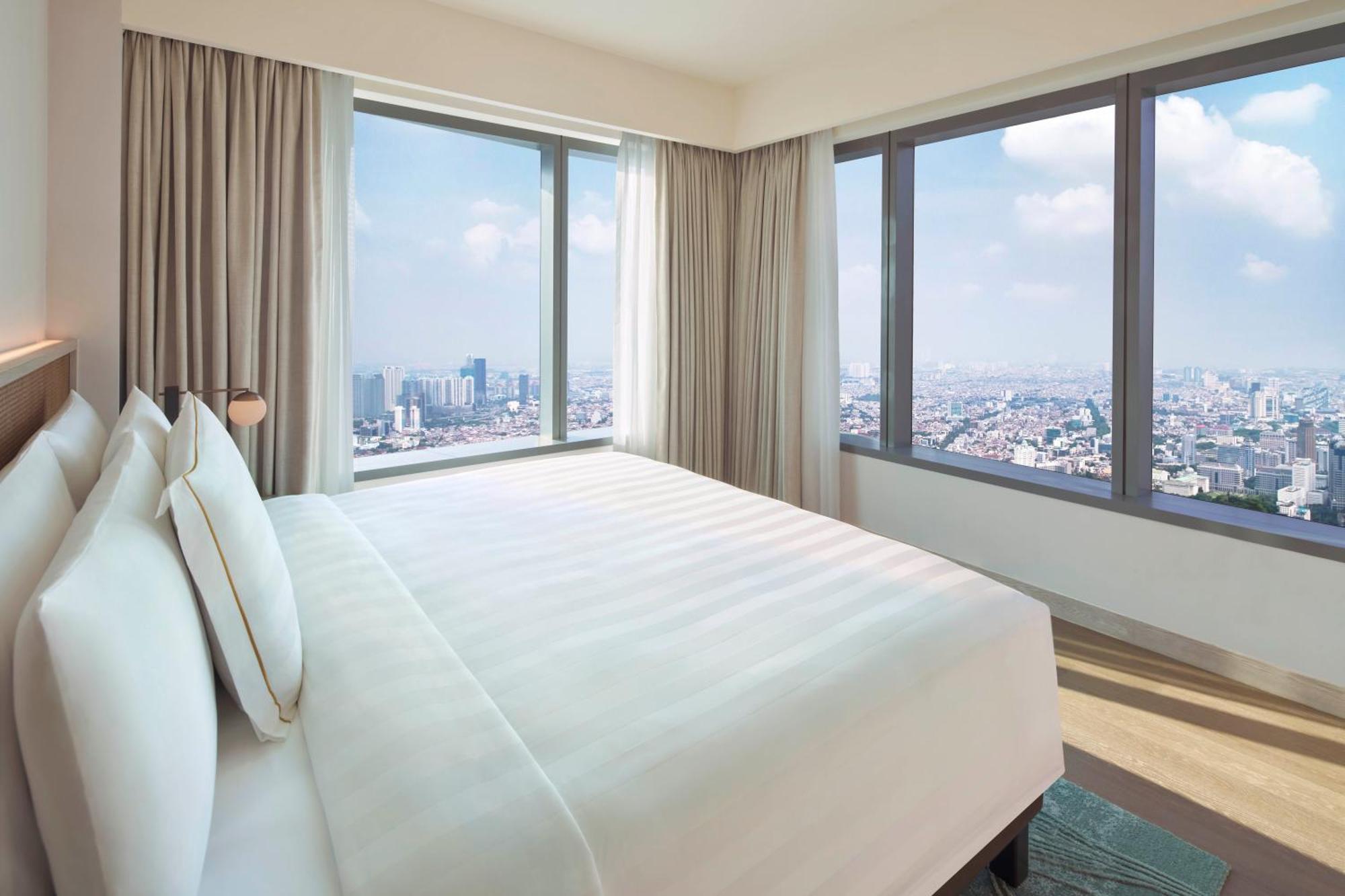 Parkroyal Serviced Hotel