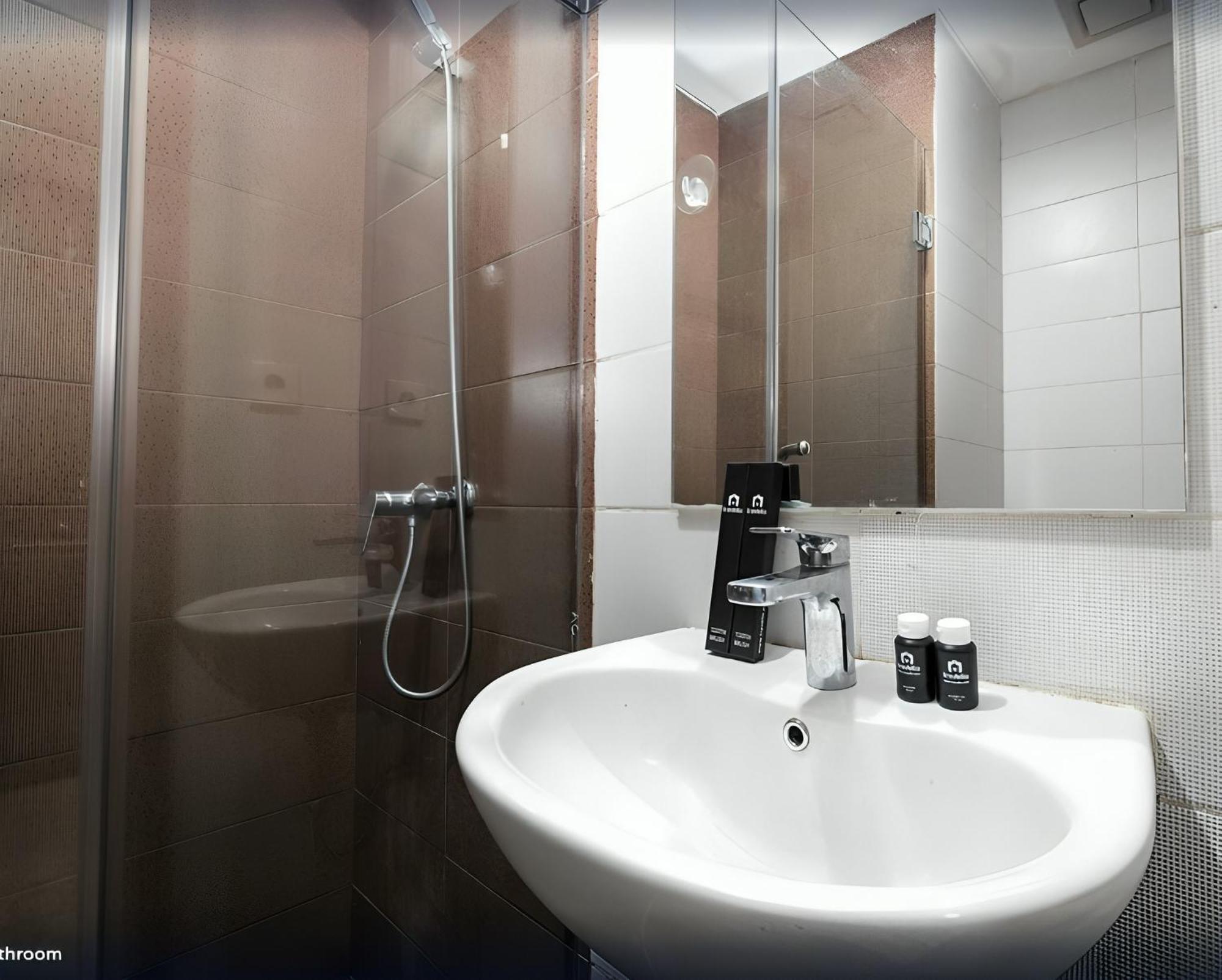 Full Furnished Studio, Puri Orchard * Jakarta