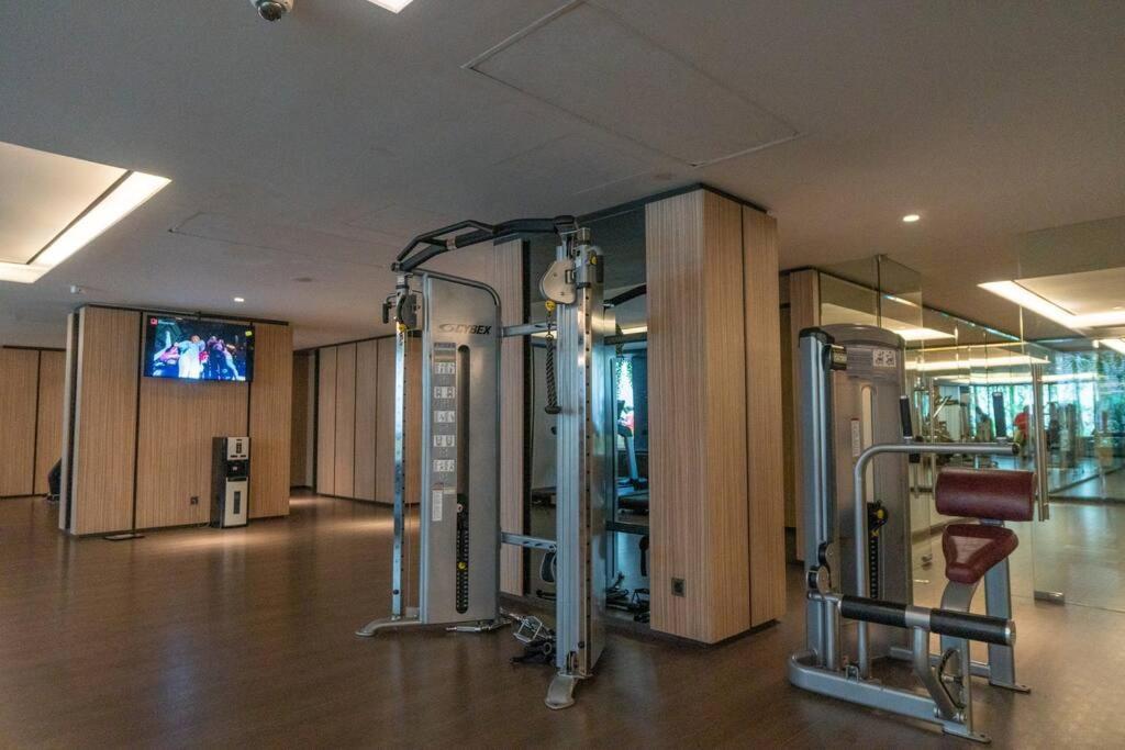 Luxury & Bright 2br Chianti Tower Mall Access Apartment Jakarta