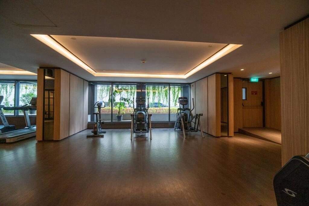 Luxury & Bright 2br Chianti Tower Mall Access Apartment Jakarta