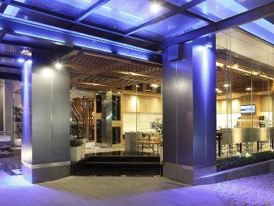 Ai Thamrin Hotel 3*