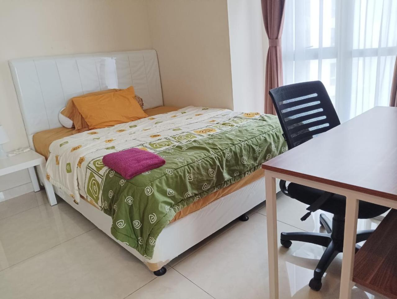 Gin Apartment Jakarta