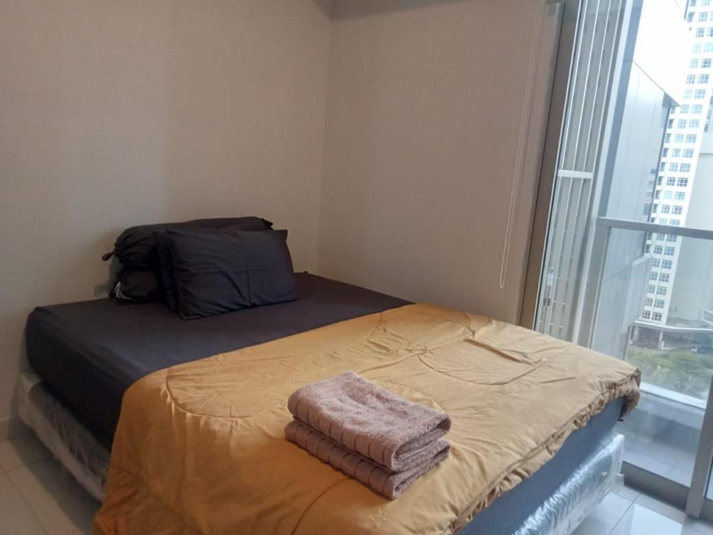 Gin Apartment Jakarta