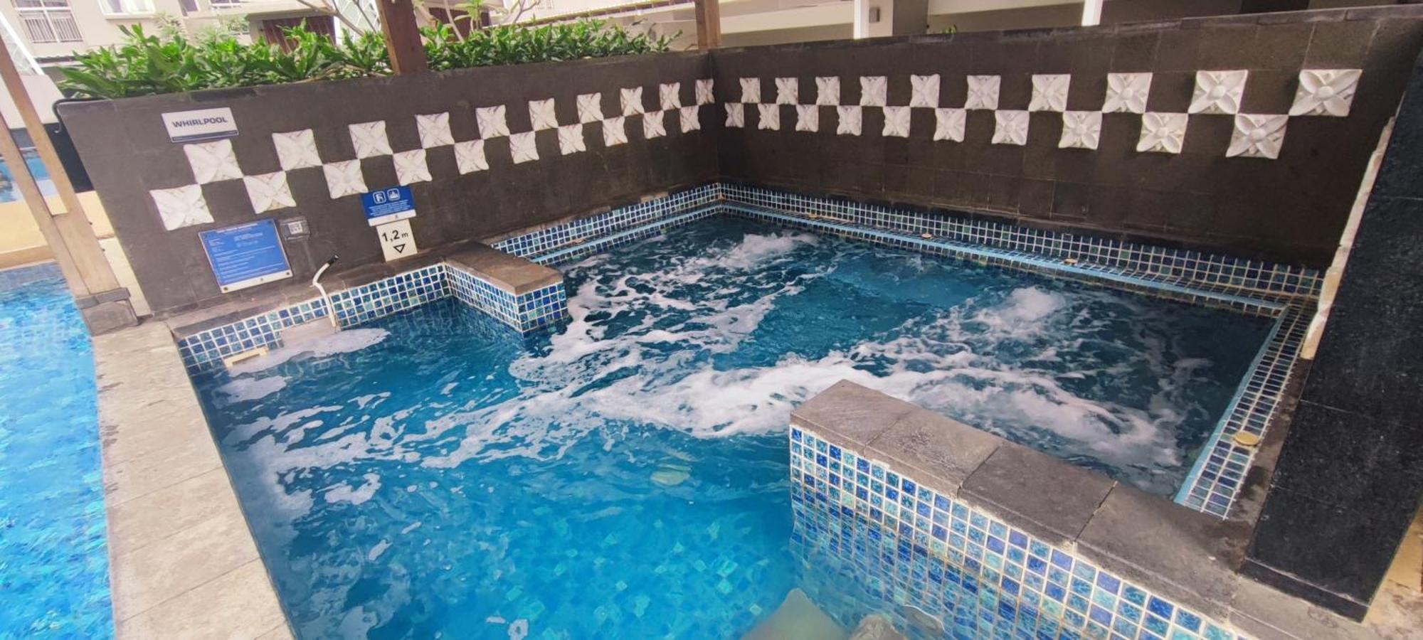 Royal Deluxe & Private - West * Jakarta