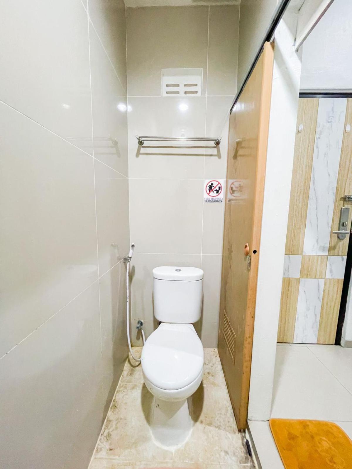 Beranda Istirahat Grogol Hostel Jakarta