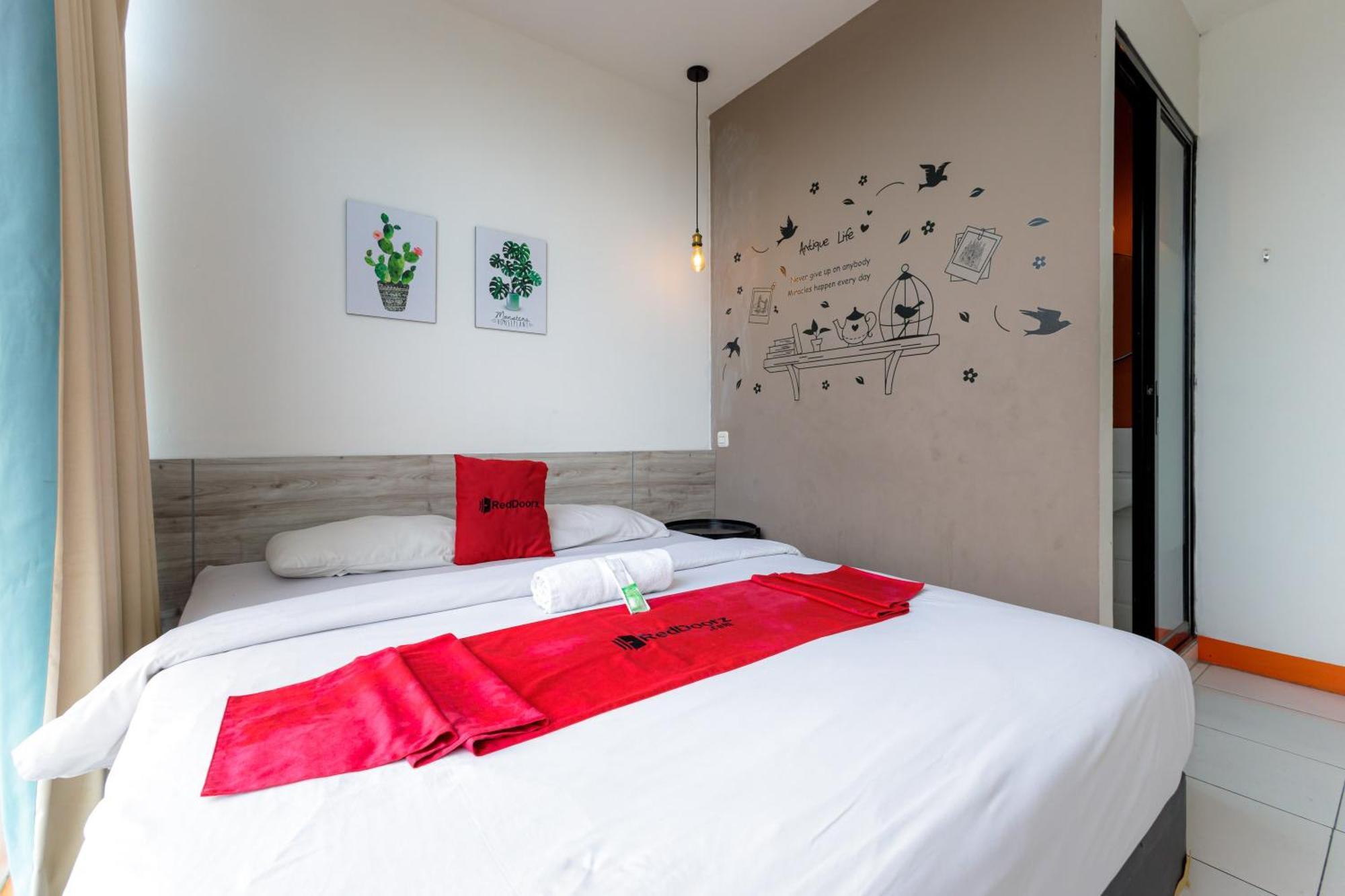 Reddoorz Near Mangga Dua Mall Jakarta