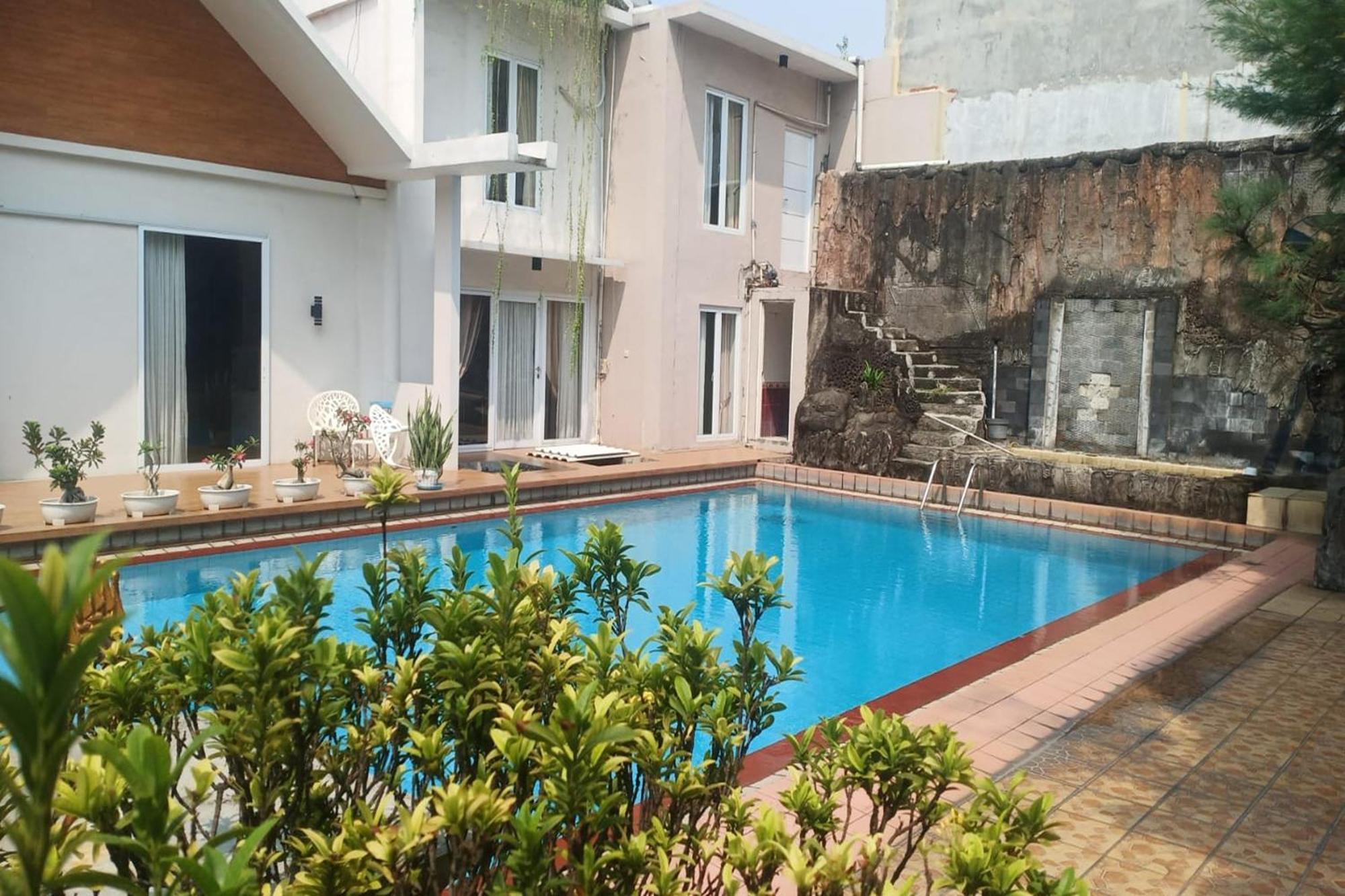 Aryani Syariah Hotel