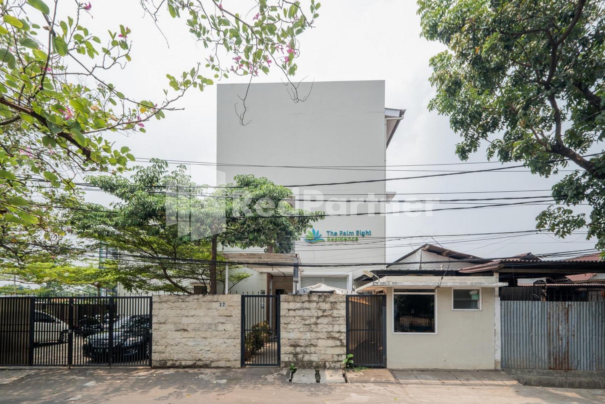 Khách sạn Palm Eight Mitra Reddoorz 3*