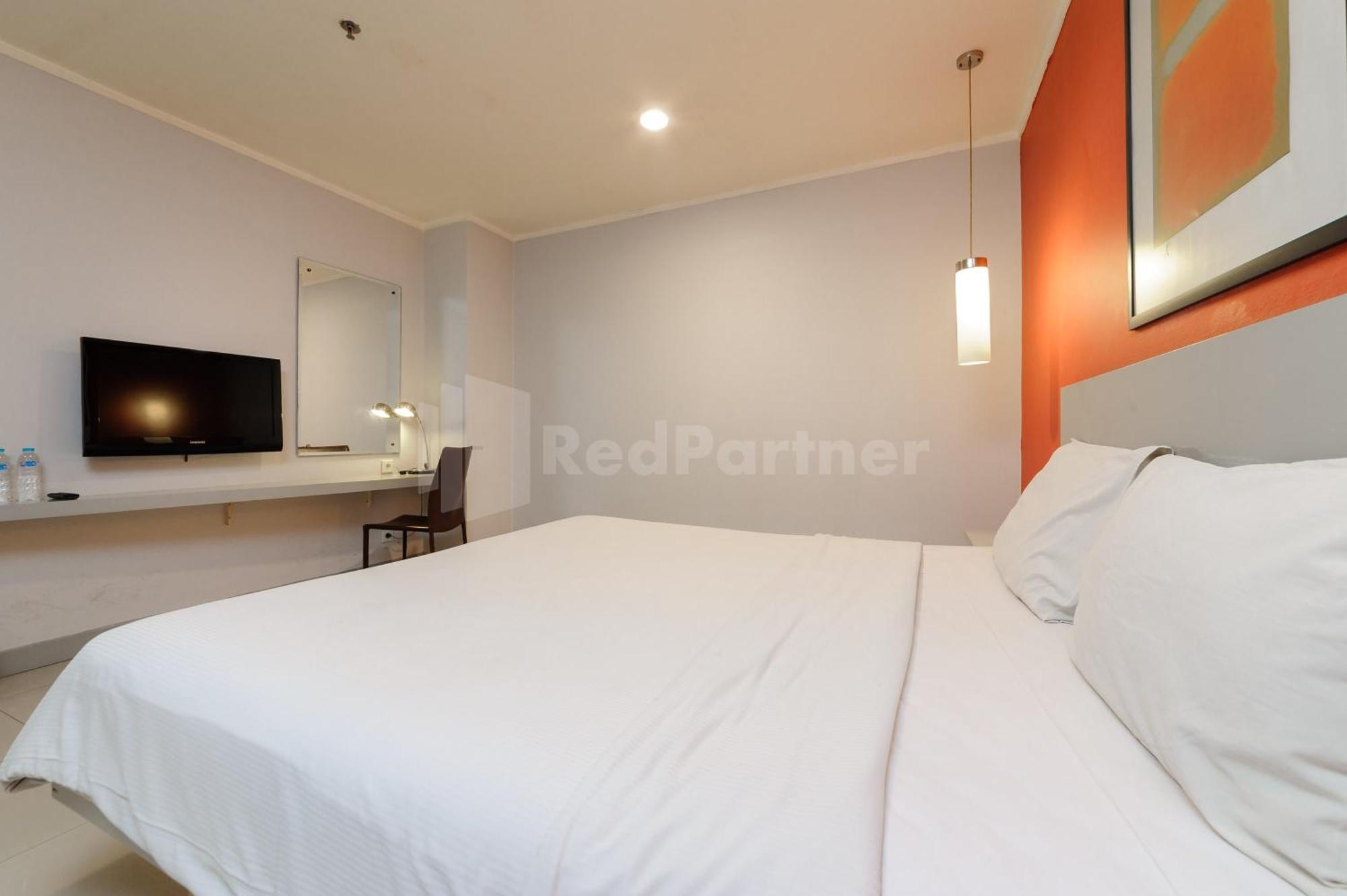 Metro Near Kota Tua Mitra Reddoorz Khách sạn 3*