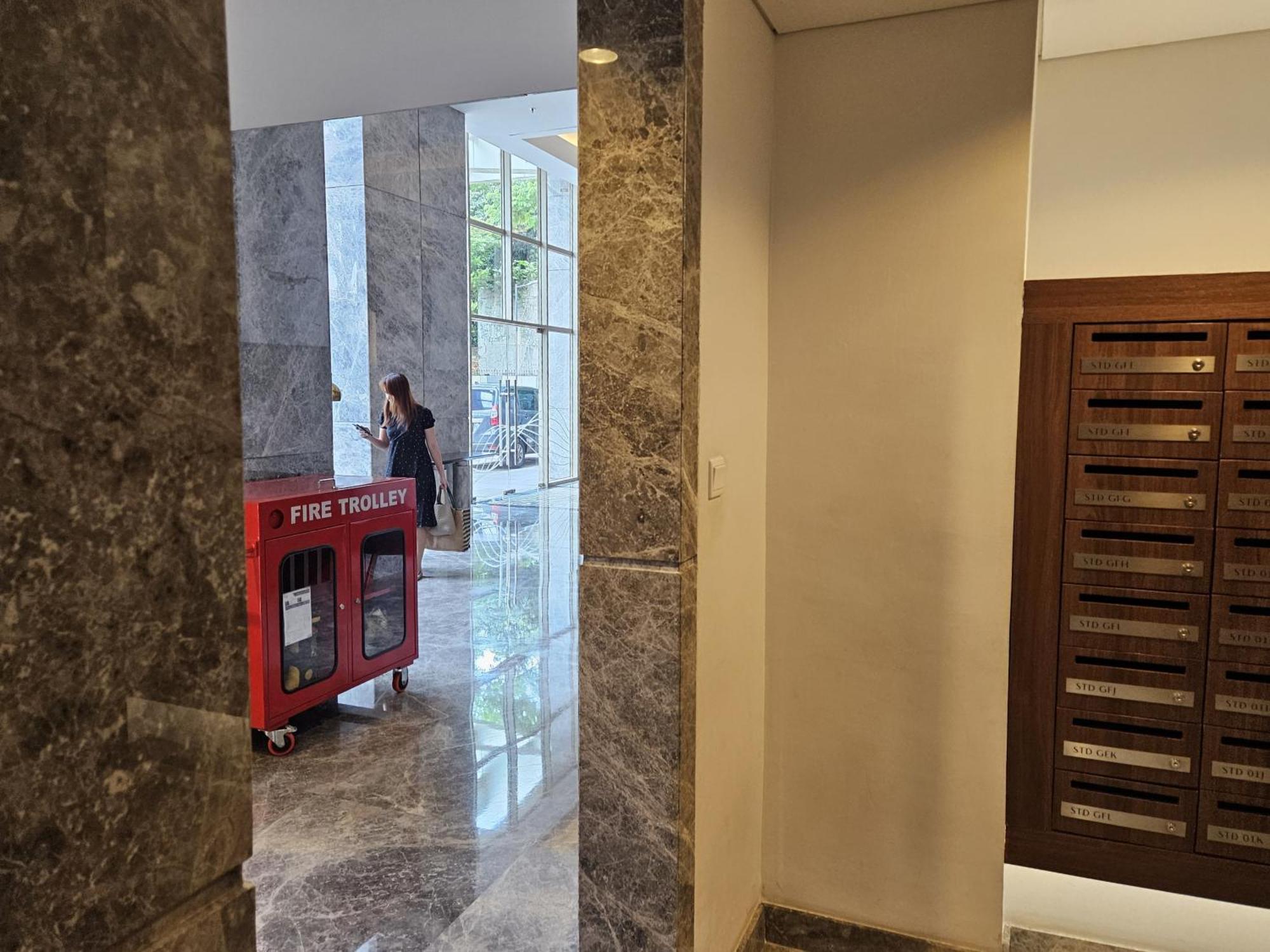 3br Flat In Taman Anggrek * Jakarta