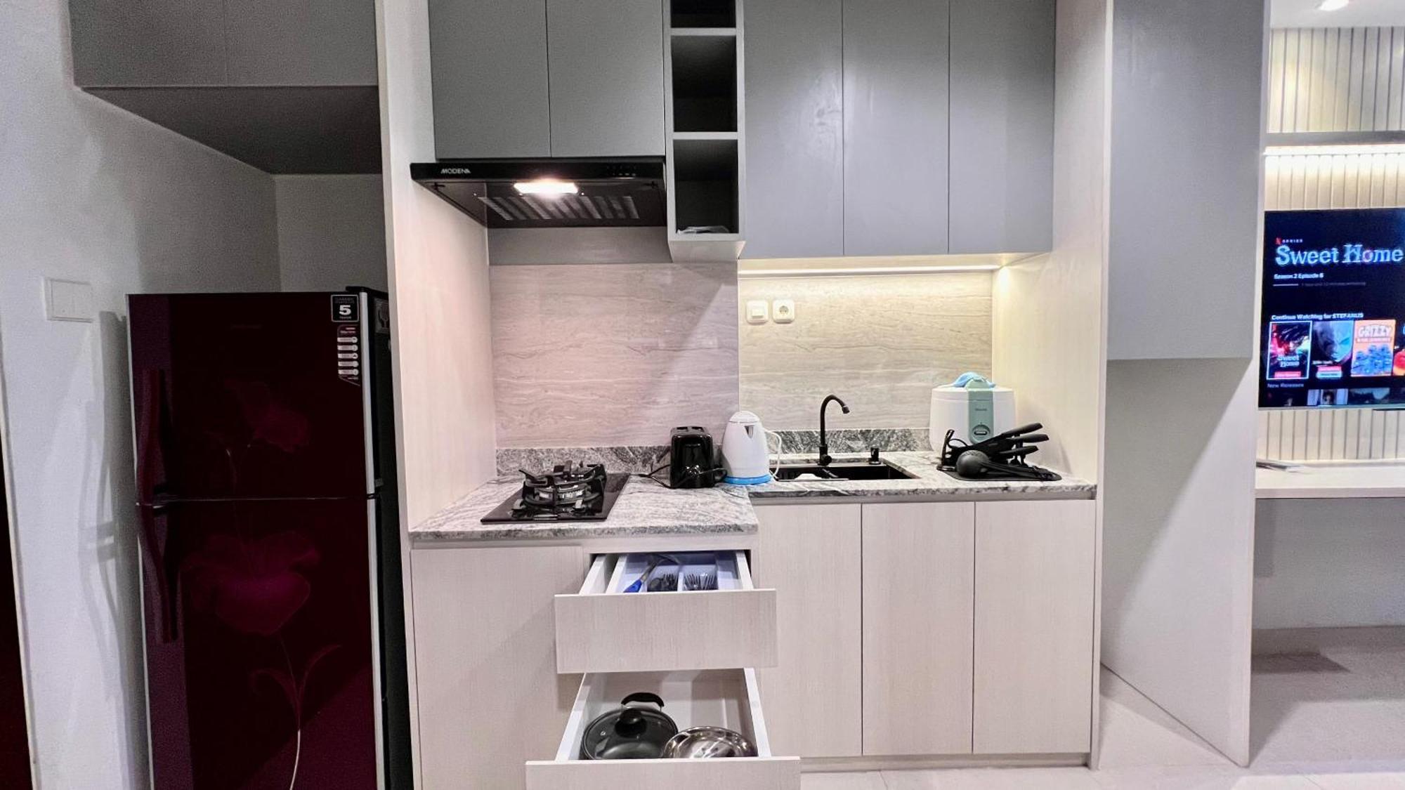 West Vista Jkt Modern Design W/55” Tv And 40/mbps Wi-fi