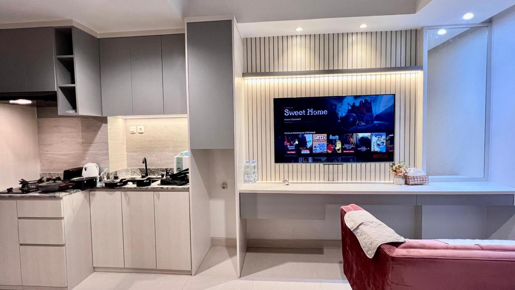 West Vista Jkt Modern Design W/55” Tv And 40/mbps Wi-fi