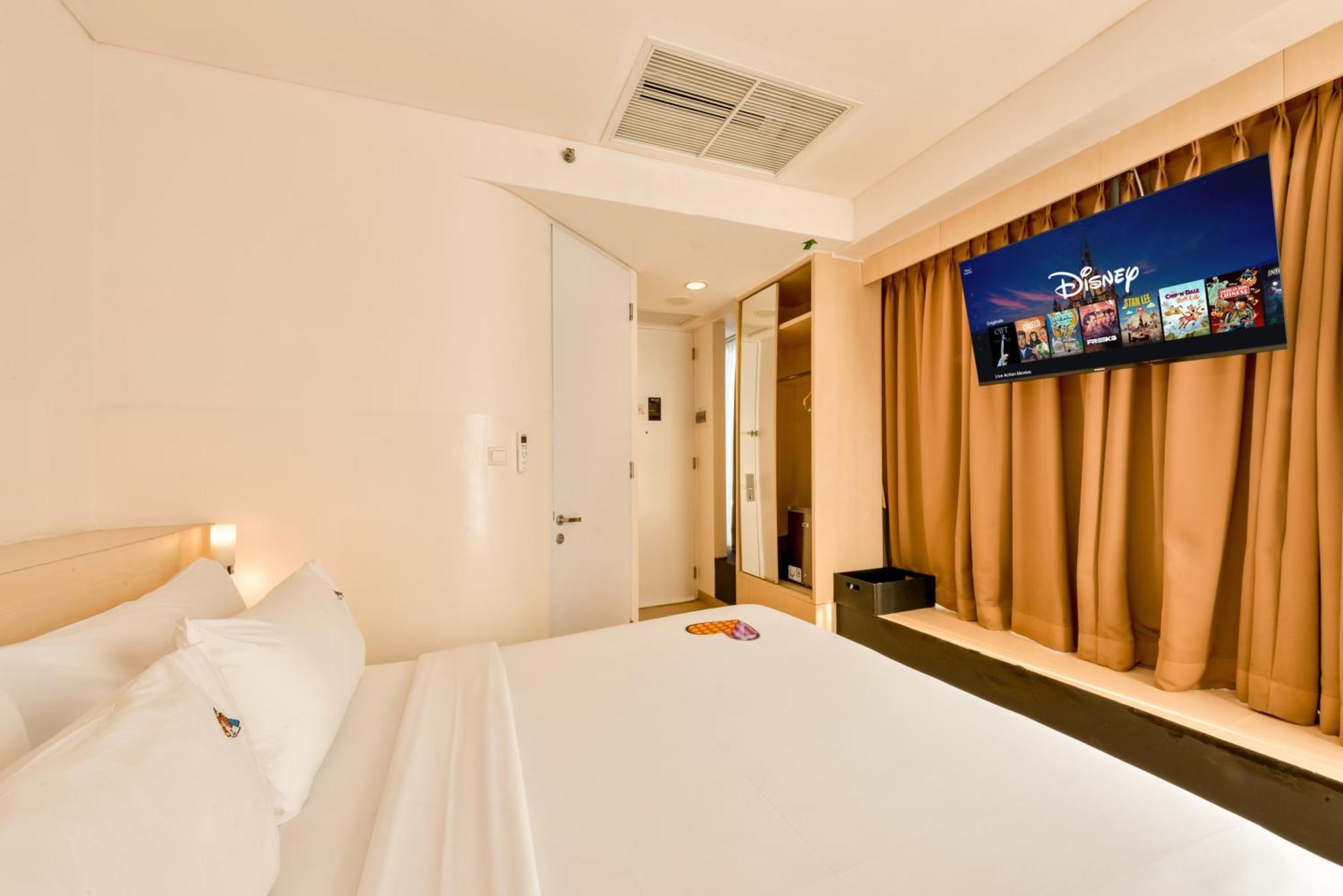Hotel Maxone Premier Melawai 3*