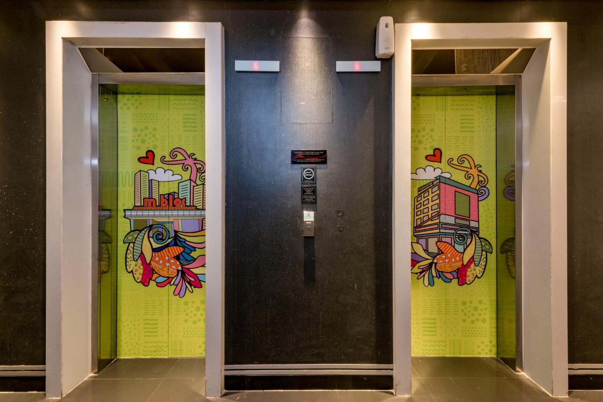 Maxone Premier Melawai Hotel Jakarta