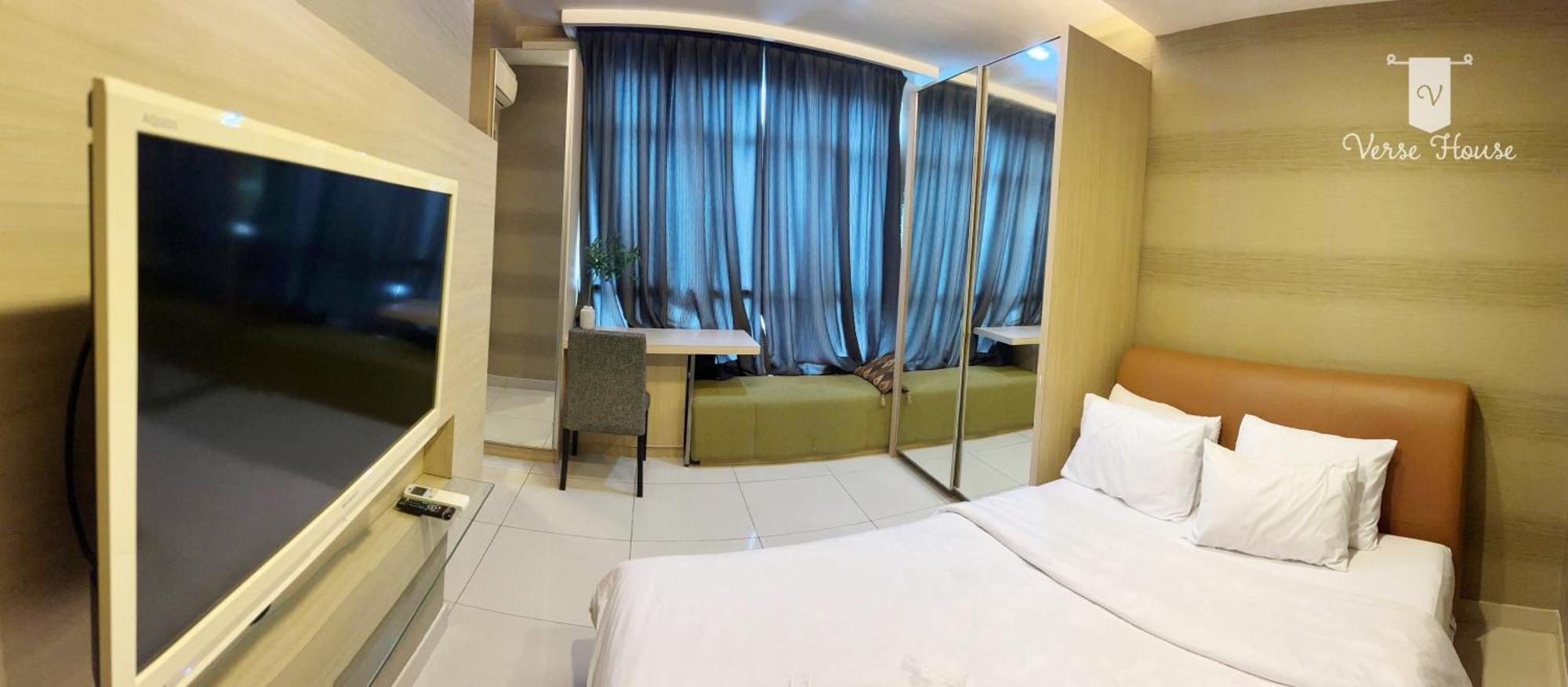 Luxe Living @central Park Apartment