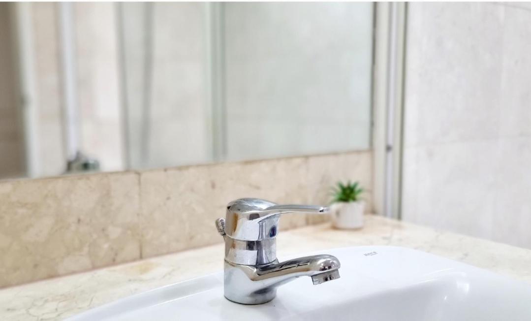 Apt Bellagio 2 Bedroom Gold With Wi-fi, Pool & Netflix Apartemen *