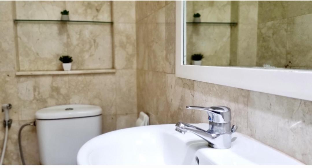 Apt Bellagio 2 Bedroom Gold With Wi-fi, Pool & Netflix * Jakarta