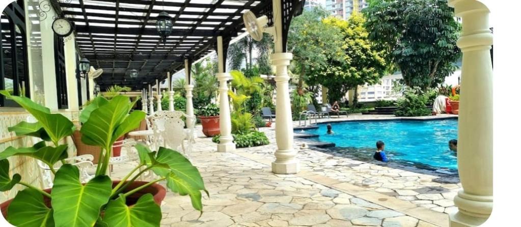 Apartemen Apt Bellagio 2 Bedroom Gold With Wi-fi, Pool & Netflix Jakarta